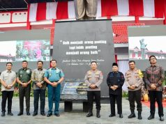 Kapolri Bersama Panglima TNI Resmikan Monumen Jenderal Hoegeng Di Kota Pekalongan
