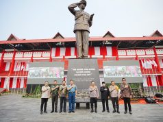 Resmikan Monumen Jenderal Hoegeng di Pekalongan, Kapolri: Tokoh Panutan yang Harus Diteladani