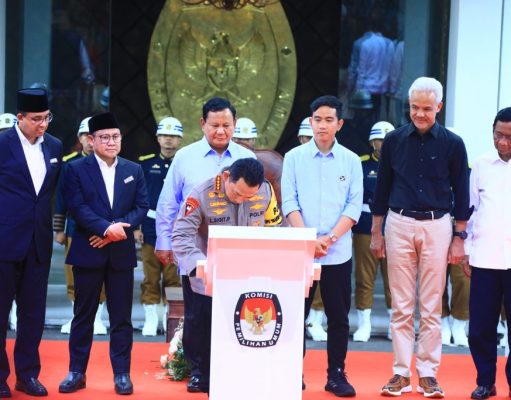 Kapolri Hadiri Deklarasi Kampanye Pemilu Damai di KPU