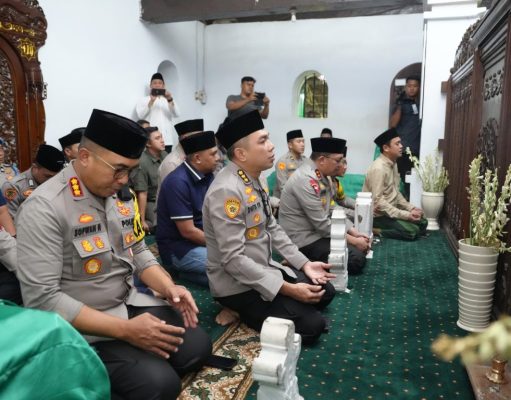 Kapolda Banten Beserta Pejabat Utama Polda Banten Ziarah ke Banten Lama