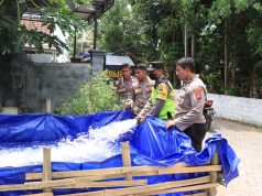 Polresta Blitar Manfaatkan Kendaraan Taktis Salurkan Bantuan Air Bersih