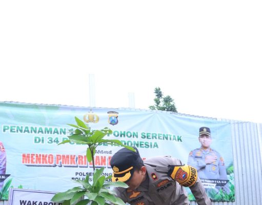 Penanaman Pohon Serentak Polresta Blitar Pilih Lokasi di Lahan milik Polri Kecamatan Ponggok