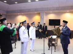 Lantik 2 Kepala Desa PAW, Ini Pesan Bupati Gresik