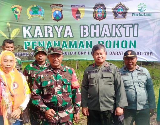 Jaga Kelestarian Alam, Kodim 0808/Blitar Laksanakan Karya Bakti Penanaman Pohon
