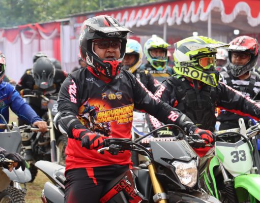 Trabas Kamtibmas Kapolres Sragen Bersama Offroader Bhayangkara Trail Adventure : dalam rangka Cooling system Pemilu Damai 2024