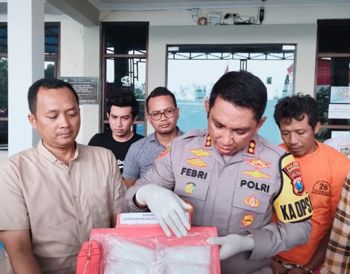 Polres Bangkalan Berhasil Sita 1 Kilogram Sabu dari Seorang Kurir Bermodus Paket Topi