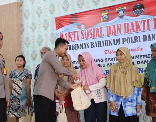 Polres Nganjuk Kembali Gelar Bakti Sosial dan Pengobatan Gratis untuk Warga Kwagean