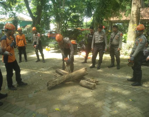 Polresta Kediri Tingkatkan Kemampuan Penanggulangan Bencana Alam