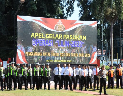 Amankan Nataru, Polresta Blitar Laksanakan Apel Gelar Pasukan Ops Lilin Semeru 2023