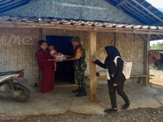 Wujud Kepedulian, Babinsa Koramil Wates Bersama Bidan Desa Laksanakan Pemantauan Kesehatan Anak Penderita Stunting Di Wilayah Binaannya