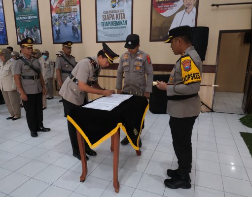 Kapolresta Blitar Pimpin Sertijab Wakapolres dan Kapolsek Kepanjenkidul