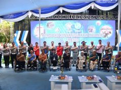 Korlantas Polri Berikan Bantuan Kursi Roda, Kaki Palsu dan Tongkat Untuk Korban Kecelakaan Lalu Lintas