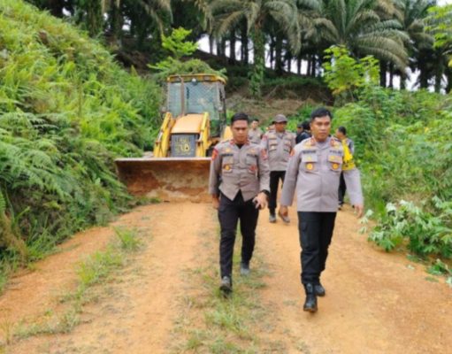 Awasi Penjarahan Sawit, Polisi Gelar Patroli Skala Besar