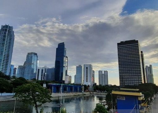 Senin Pagi Hingga Malam, Sebagian Wilayah DKI diperkirakan Berawan