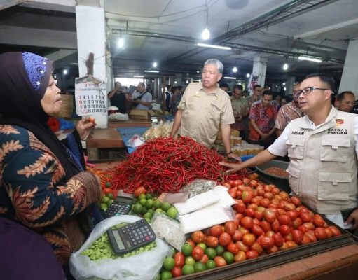 Jelang Hari Natal Polda Sumut dan Satgas Pangan Polri Pantau Harga Pasar di Medan