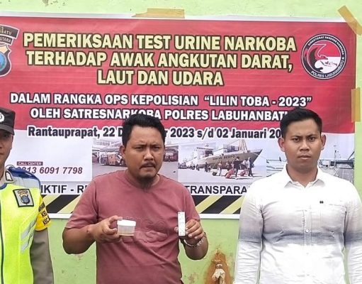Jelang Nataru, Polres Labuhanbatu Lakukan Tes Urine Kepada Supir Angkutan Umum