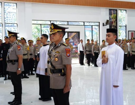 Kapolda Sulbar Pimpin Sertijab Irwasda dan Karo SDM