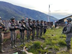 Jaga Keamanan di tengah Masyarakat, Ops Damai Cartenz Gencarkan Lakukan Patroli dan Sambang di Distrik Kiwirok