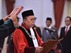 Presiden Jokowi Saksikan Pengucapan Sumpah Arsul Sani Jadi Hakim Mahkamah Konstitusi