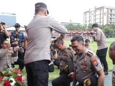 Kapolda Jatim Pimpin Upacara Kenaikan Pangkat 2.925 Personel di Penghujung Tahun 2023