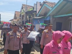 Polda Jabar Salurkan Bantuan Sosial untuk Korban Angin Puting Beliung