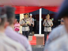 Irjen Pol Yudhiawan Terima Pataka Polda Sulut dari Irjen Pol Setyo Budiyanto