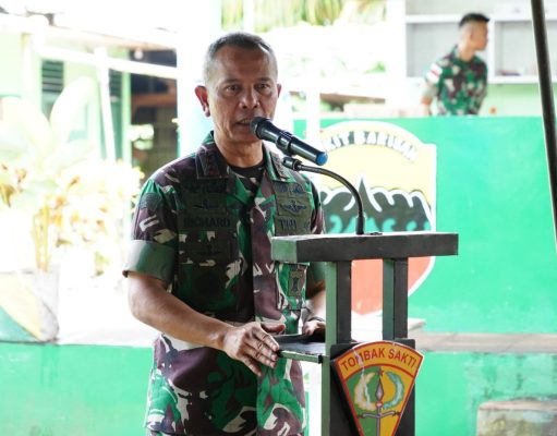 Pangkogabwilhan III Ingatkan Satgas Pamtas 122/TS Tingkatkan Pertahanan Antisipasi Ekses Kerusuhan di Perbatasan