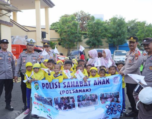Polisi Sahabat Anak Sat Binmas Bersama Sat Lantas Polres Metro Jakarta Utara