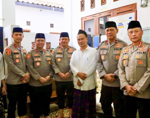 Dikunjungi Kaops NCS Polri, Gus Baha Doakan Pemilu 2024 Berlangsung Aman dan Damai