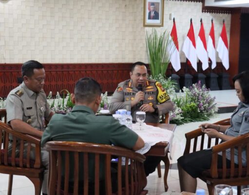 Kapolres Metro Jakarta Selatan Hadiri Silaturahmi Forkopimko dengan KPU dan Bawaslu Jakarta Selatan