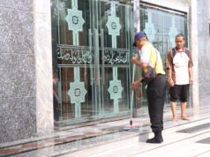 Sambut Peringatan Isra Mikraj dan Imlek, Polres Brebes Bersih Bersih