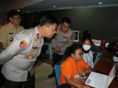Kapolda Sulut Pantau Kota Melalui CCTV dan Cek Ruangan Command Center Ketika Kunjungi Kantor Walikota