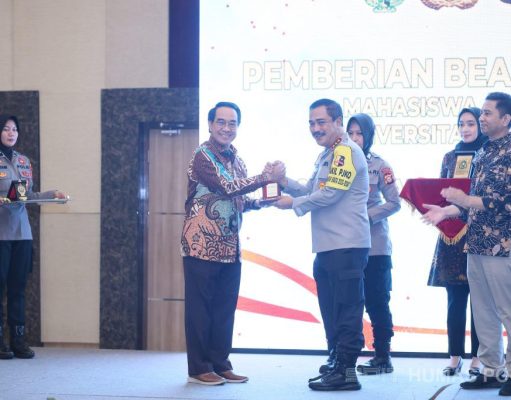 Wakapolri Berikan Beasiswa ke Mahasiswa, Bentuk Dukungan Kepada Generasi Muda