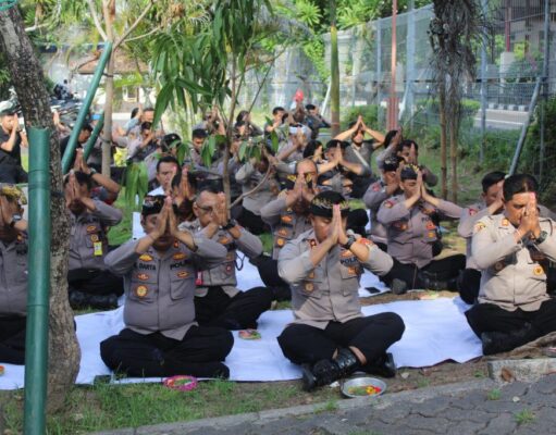 Polres Bandara Ngurah Rai Doa Bersama untuk Pemilu Damai