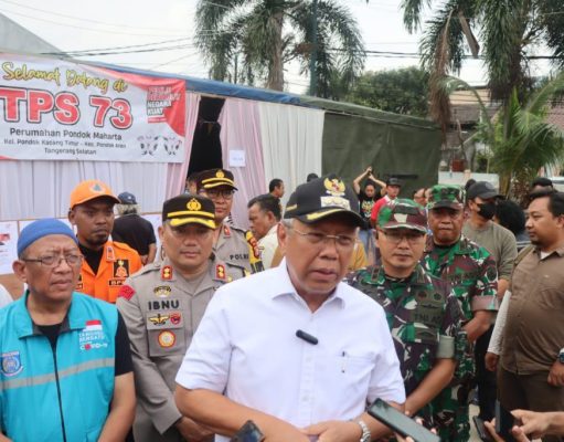 Kapolres Tangsel Bersama Walikota Monitoring Pemungutan Suara Lanjutan (PSL) Di Perumahan Maharta Kelurahan Pondok Kacang Timur