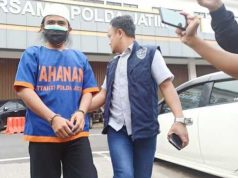 Tersangka Konten Tukar Pasangan Samsudin dan Kameramennya diamankan Polda Jatim