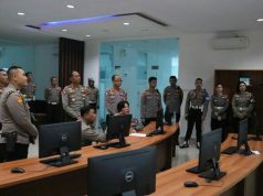 Kapolda Sulut Pantau Arus Lalu Lintas melalui RTMC Ditlantas Polda Sulut