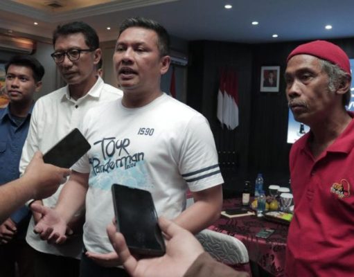 Polresta Malang Kota Bakti Kesehatan, Kapolda Jatim Serahkan Bantuan Kaki Palsu untuk Korban Laka Lantas