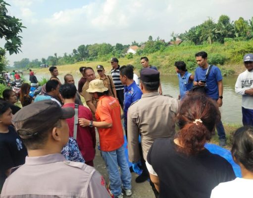 Inafis Polres Tulungagung, Melakukan Olah TKP Penemuan Orang Meninggal di Sungai Lodagung