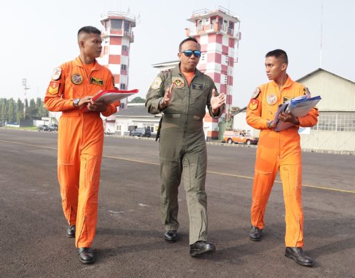 Lanud Husein Sastranegara Dukung Kegiatan Latihan Terbang Navigasi Jarak Jauh Siswa Sekbang A-103 Skadik 105