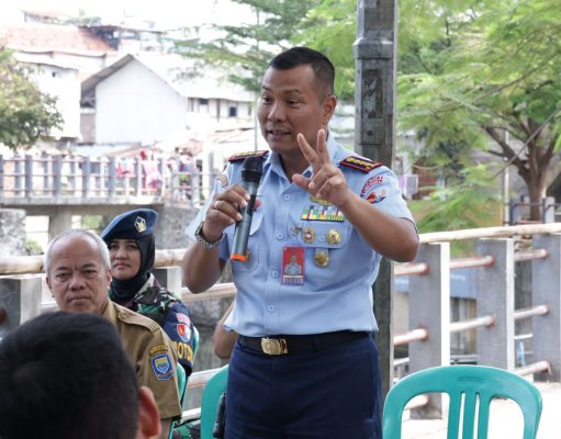Komandan Lanud Husein Sastranegara Anjangsana ke Warga Citepus, Kelurahan Padjajaran