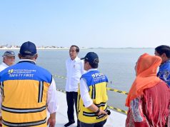 Presiden Jokowi Tinjau Proyek Pengendalian Banjir Rob di Tambak Lorok Semarang