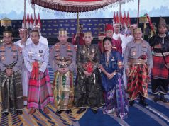 Dewan Adat dan Kerajaan di Sulawesi Selatan Memberikan Gelar Adat Kepada Kapolri