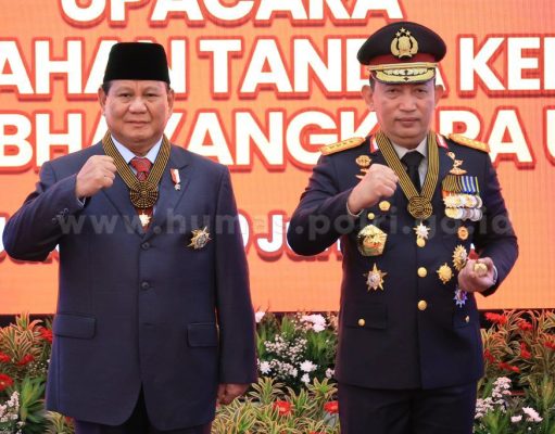 Prabowo Subianto Dianugerahi Bintang Bhayangkara Utama