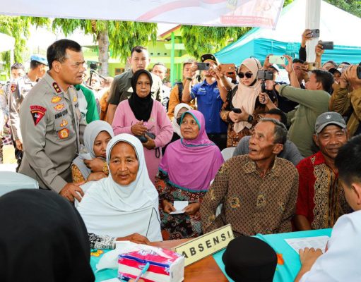 Sambut HUT Bhayangkara Ke-78 Polda Jateng Gelar Bhaksos, Serahkan Ribuan Bantuan Pada Masyarakat Semarang