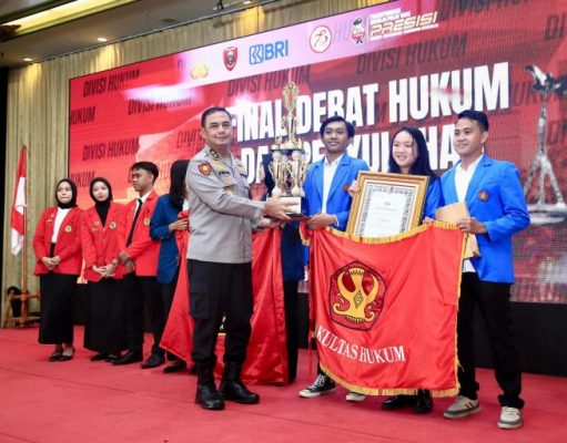Undip Juara 1 Lomba Debat Hukum Tingkat Mabes Polri