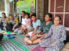 Jalin Keakraban Personil Polsek Dlanggu Bersama Masyarakat dengan Giat Jumat Curhat