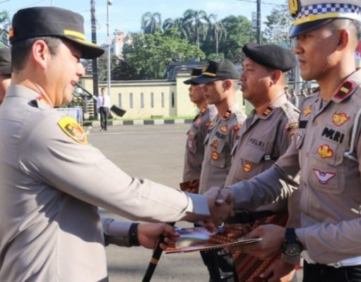 Kapolres Metro Depok Pimpin Apel Pemberian Penghargaan Kepada Personel yang Berprestasi
