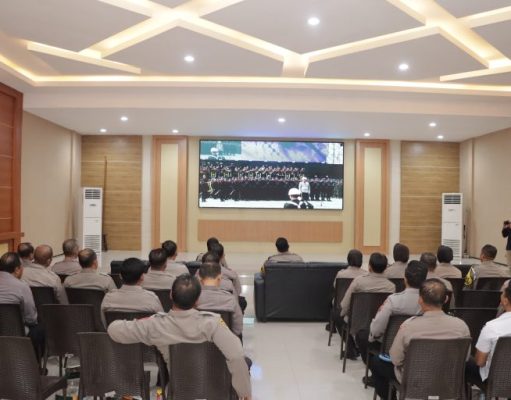 Kapolres Kediri Nobar Virtual Upacara Hari Bhayangkara ke-78