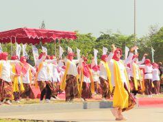 Meriahkan Hari Jadi ke-283 Kabupaten Rembang, Ribuan Kepala Sekolah dan Guru Menari Orek-Orek